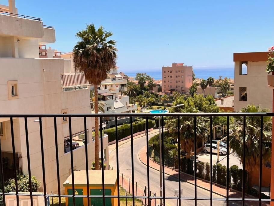 Benalmadena Costa Malaga Apartamento Muy Acogedor Con Vistas Al Mar Terraza Gigante Para Verano E Invierno Parking Bagian luar foto