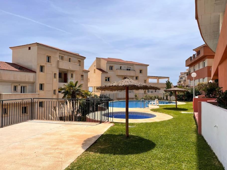 Benalmadena Costa Malaga Apartamento Muy Acogedor Con Vistas Al Mar Terraza Gigante Para Verano E Invierno Parking Bagian luar foto