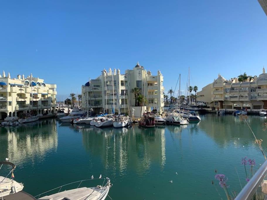 Benalmadena Costa Malaga Apartamento Muy Acogedor Con Vistas Al Mar Terraza Gigante Para Verano E Invierno Parking Bagian luar foto