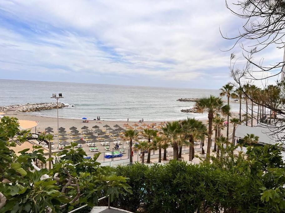 Benalmadena Costa Malaga Apartamento Muy Acogedor Con Vistas Al Mar Terraza Gigante Para Verano E Invierno Parking Bagian luar foto